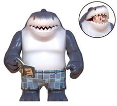 Boneco De Bloco De Montar Tubarão Rei Martelo Comendo Cabeça - Mega Block Toys