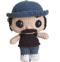 Boneco de crochê amigurumi personagem seu madruga