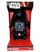 Boneco De Pelúcia Colecionável Vilão Darth Vader Personagem Preto Do Filme Coleção Franquia Star Wars Disney 30 Centímetros De Altura Multibrink