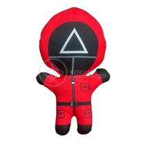 Boneco De Pelucia Squid Game Round 6 Vermelho 26Cm Triangulo Boneco De Pelucia Squid Game Round 6 Vermelho 26Cm Triangulo