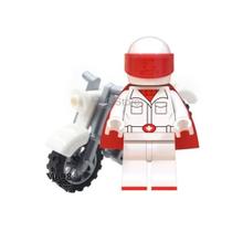 Boneco Duke Caboom com Motor Toy Story Bloco de Montar