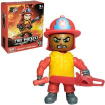 Boneco fire hero monta e desmonta play box com acessorios tleg