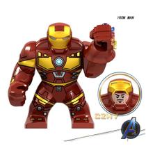 Boneco Iron Man com Manopla Big em Bloco