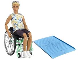 Boneco Ken Barbie Cadeira De Rodas - com Acessórios Mattel