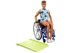 Boneco Ken Fashionista com Cadeira de Rodas - com Acessórios Mattel