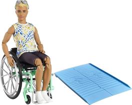 Boneco Ken Fashionistas cadeirante - Cadeira De Rodas 167 - Articulado - MATTEL