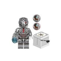 Boneco Minifigura Cyborg