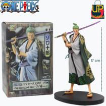 Boneco Premium One Piece - Roronoa Zoro 17cm com kimono- na caixa action figure