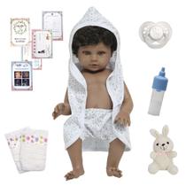 Boneco Reborn Bebê Príncipe Cabelo Enrolado Roupão Pelúcia