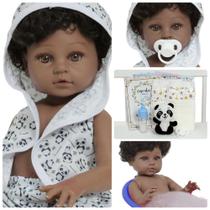 Boneco Reborn Bebê Recém Nascido Saída de Banho Pandinha Boneco Reborn Bebê Recém Nascido Saída de Banho Pandinha