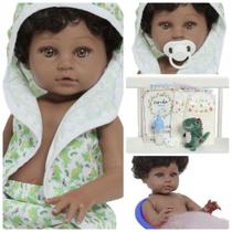 Boneco Reborn Cabelo Cacheado Príncipe Com Kit Acessórios