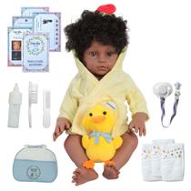 Boneco Reborn Negro Silicone Saída de Banho + Pelúcia Pato
