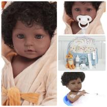 Boneco Reborn Realista Masculino Saída de Banho Leãozinho