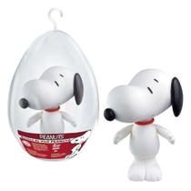 Boneco Snoopy Peanuts no Ovo de Páscoa Médio em Vinil 22cm Líder Brinquedos