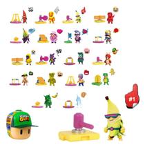 Boneco Stumble Guys Surpresa C/ Playset Adesivo e Código DLC