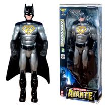 Boneco Super Herói Dark Man Bat com Capa 34cm Articulado - BRINQUEMIX