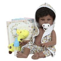 Boneco Tipo Reborn Negro Realista Roupão Girafinha Pelúcia