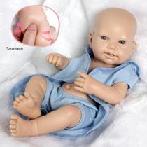 Boneco Tipo Reborn Realista 100% Silicone 43 cm com Itens Boneco Tipo Reborn Realista 100% Silicone 43 cm com Itens