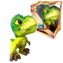Boneco Tiranossauro Rex Bebê Jurassic World em Vinil Grande com Som Pupee