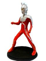 Boneco Ultraman Ultraseven Em Resina Ultra Seven 20cm