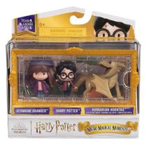 Bonecos Harry, Hermione e Rabo-Córneo Húngaro - Harry Potter Bonecos Harry, Hermione e Rabo-Córneo Húngaro - Harry Potter