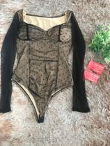 Bore em renda manga longa em tule