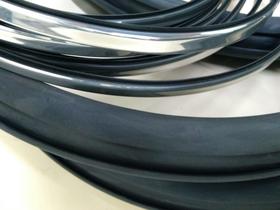 Borracha Vidro Traseiro Opala 4 Portas 78/90 com friso Borracha Vidro Traseiro Opala 4 Portas 78/90 com friso