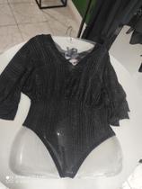 Bory em tule com detalhes em glitter