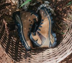 Bota Adventure Couro Legítimo Coturno Cano Alto Com C.a FARMFUN