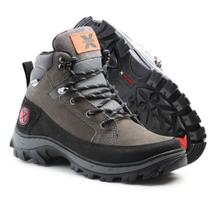 Bota Adventure em Couro Bota Adventure em Couro