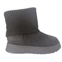 Bota Alasca Meia em Camurça Preto Cor:pretoMaterial:camurça sintéticaTamanho:38 Bota Alasca Meia em Camurça Preto Cor:pretoMaterial:camurça sintéticaTamanho:38