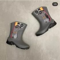 Bota Batman