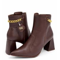 Bota Bebecê feminina Couro com Correntes Bota Bebecê feminina Couro com Correntes