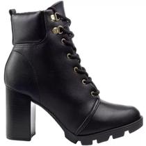 Bota Beira Rio 9074.103 Coturno Tratorado Feminino Bota Beira Rio 9074.103 Coturno Tratorado Feminino