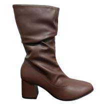 Bota beira rio cano médio franzido ref: 9076.112 feminino Bota beira rio cano médio franzido ref: 9076.112 feminino