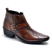 Bota Botina Country KRN Shoes de Couro Cano Curto com Bico Quadrado e Textura Bota Botina Country KRN Shoes de Couro Cano Curto com Bico Quadrado e Textura