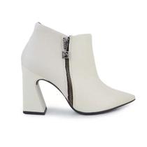 Bota branca com zipper