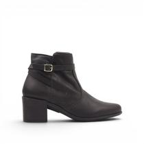 Bota Cano Baixo Couro Fivela