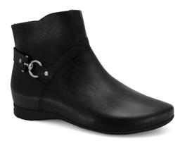 Bota Cano Curto Comfortflex Rasteira Fivela 2591303