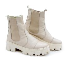 Bota Chelsea Feminina Couro Tratorada Cano Médio Estilo