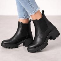 Bota Chelsea Preta Tratorada Salto Feminina Estilo Conforto Bota Chelsea Preta Tratorada Salto Feminina Estilo Conforto