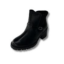 Bota comfortflex couro cano baixo detalhe fivela prata