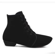 Bota confortavel super levinha ideal para qualquer ocasião.