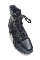 Bota Coturno Feminino Preto com Salto Grosso e Cadarço Bota Coturno Feminino Preto com Salto Grosso e Cadarço