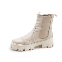 Bota Coturno Feminino Sola Tratorada Couro Elástico Lateral Calce Fácil Moda Fashion Confortável