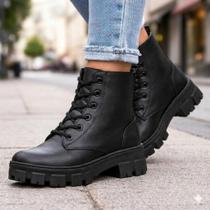 Bota Coturno Feminino Tratorado Blogueira Cano Medio Casual Cor Preto