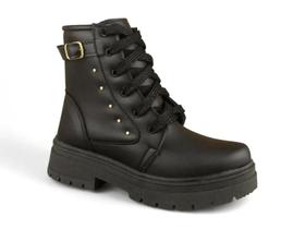 Bota Coturno Fuffy Com Fivela Tachas Douradas Preto