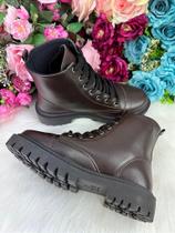 Bota Coturno Ousadia Café para Adulto - Estilo Clássico e Confortável