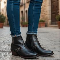 Bota Country Feminina Com Ziper Fecho Botina Texana Cor Preta Solado Borracha Costurado Modelo 3536 Bota Country Feminina Com Ziper Fecho Botina Texana Cor Preta Solado Borracha Costurado Modelo 3536