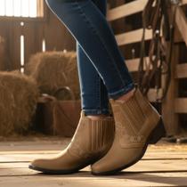 Bota Country Feminina Marca Campolina Nobuck Marrom Claro Cor Rato Solado 3636 Bota Country Feminina Marca Campolina Nobuck Marrom Claro Cor Rato Solado 3636